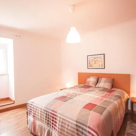 Rivers Nation Surf Camp Bed & Breakfast *
