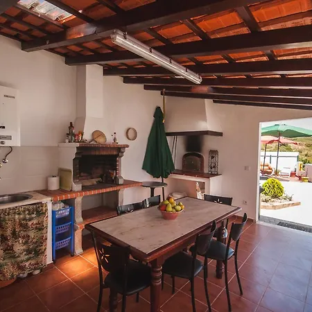 Rivers Nation Surf Camp Bed & Breakfast Atouguia Da Baleia