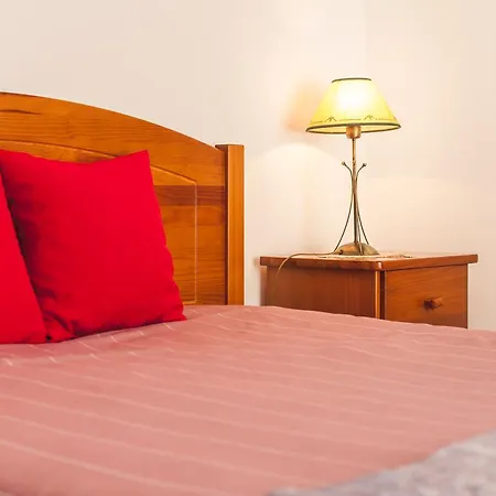 Rivers Nation Surf Camp ベッド・アンド・ブレックファスト アトウギア・ダ・バレイア